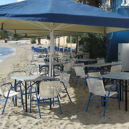 Oasis Hotel Theodoros & Litsa Galaris Agia Marina  エクステリア 写真