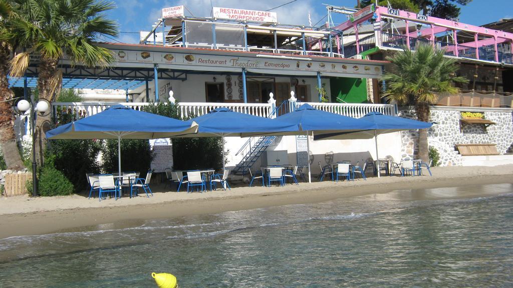 Oasis Hotel Theodoros & Litsa Galaris Agia Marina  エクステリア 写真