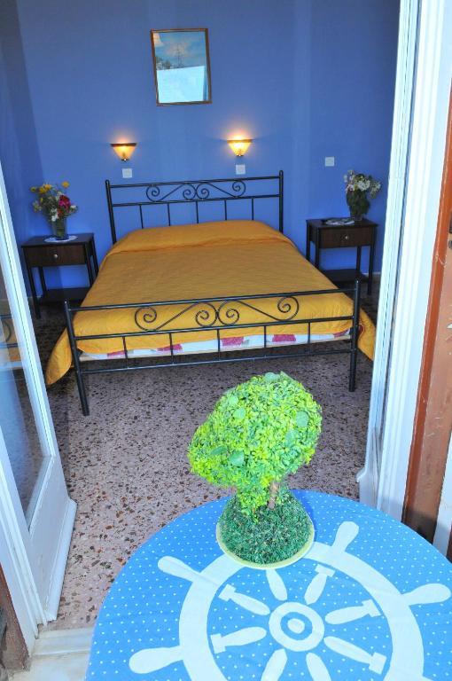 Oasis Hotel Theodoros & Litsa Galaris Agia Marina  エクステリア 写真