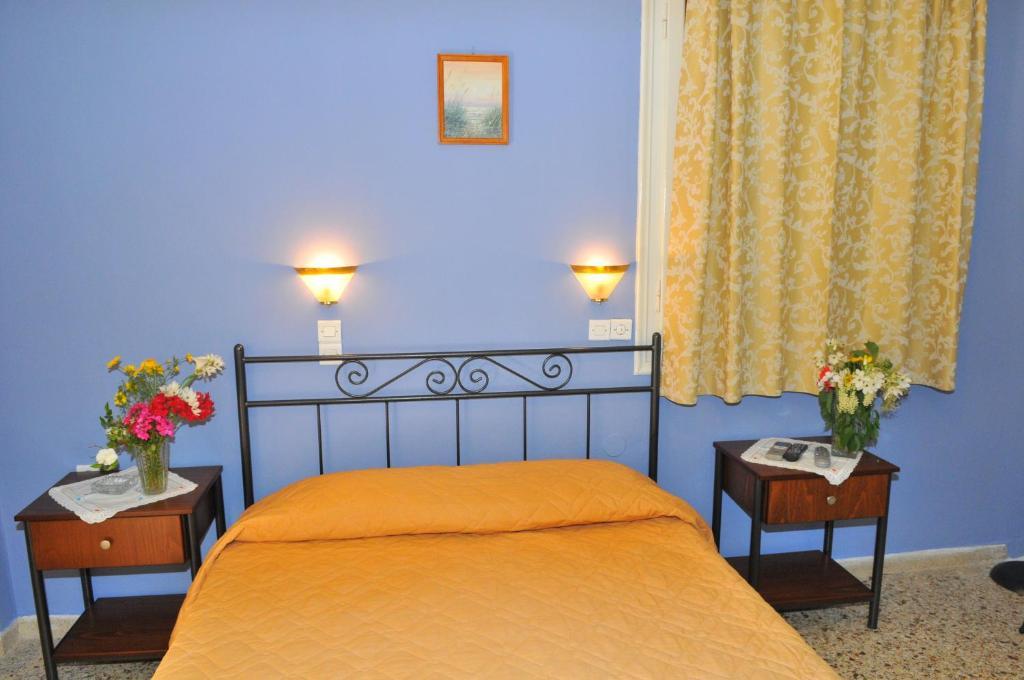 Oasis Hotel Theodoros & Litsa Galaris Agia Marina  エクステリア 写真