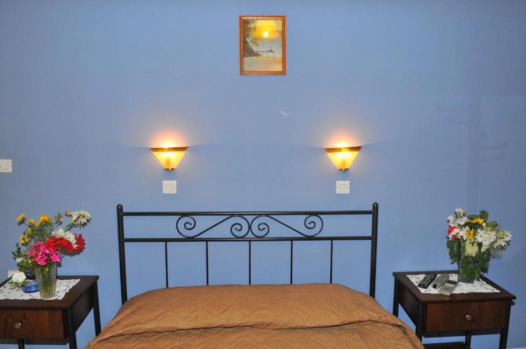 Oasis Hotel Theodoros & Litsa Galaris Agia Marina  エクステリア 写真