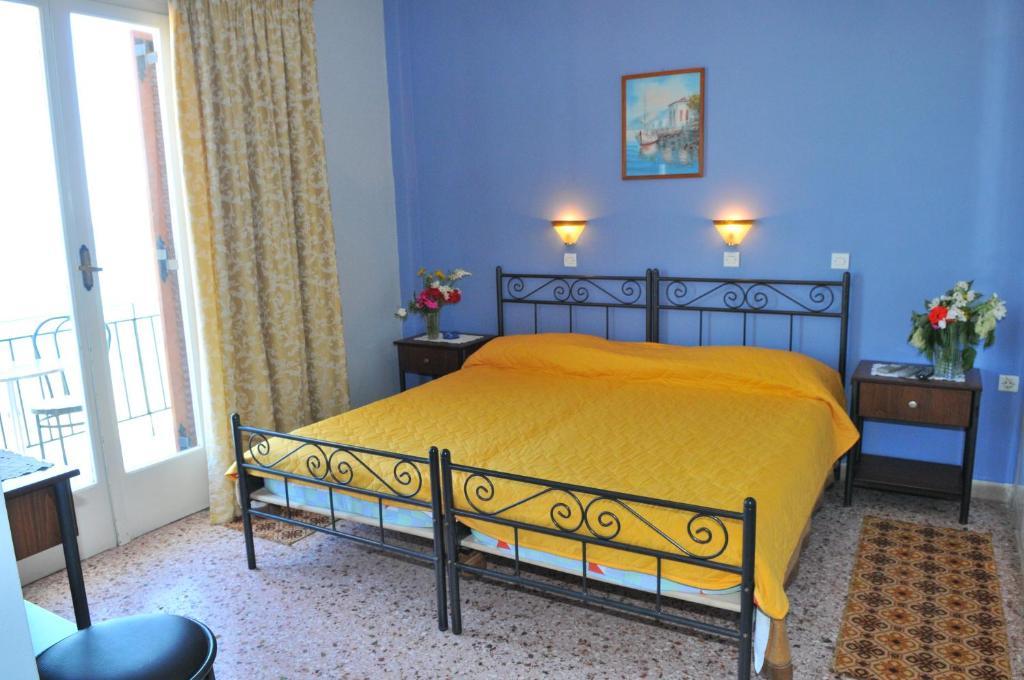 Oasis Hotel Theodoros & Litsa Galaris Agia Marina  エクステリア 写真